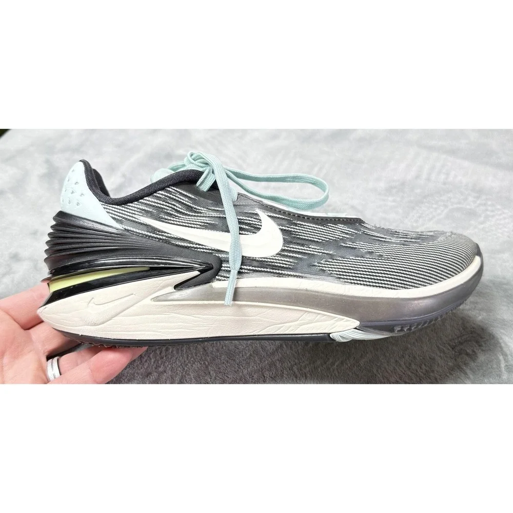 Nike‎ Zoom G.T. Cut 2 Shoes Womens Size 9.5 Gray Basketball Sneakers FQ8706-300